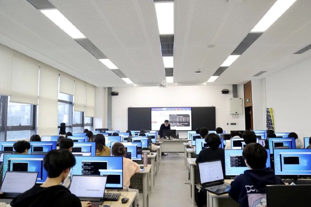 重庆电子科技职业大学两江新区校区正式投用，助力重庆信息科技产业腾飞